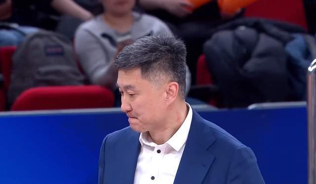 乐鱼官方入口-央视直播！好戏来了，徐昕PK杜锋，球迷力挺徐昕报仇，杜锋咋整