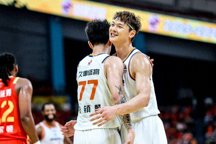 乐鱼登录入口-CBA总决赛还没结束！上海已提前开卖冠军衫：广厦被直接无视了？|上海队|浙江广厦|上海男篮|卫冕冠军|夺冠_新浪体育_新浪新闻